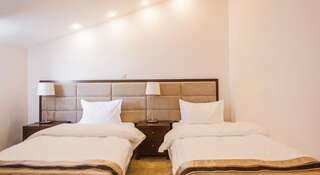 Гостиница Гранд Байкал Байкальск Стандартный двухместный номер с 1 кроватью или 2 отдельными кроватями-16